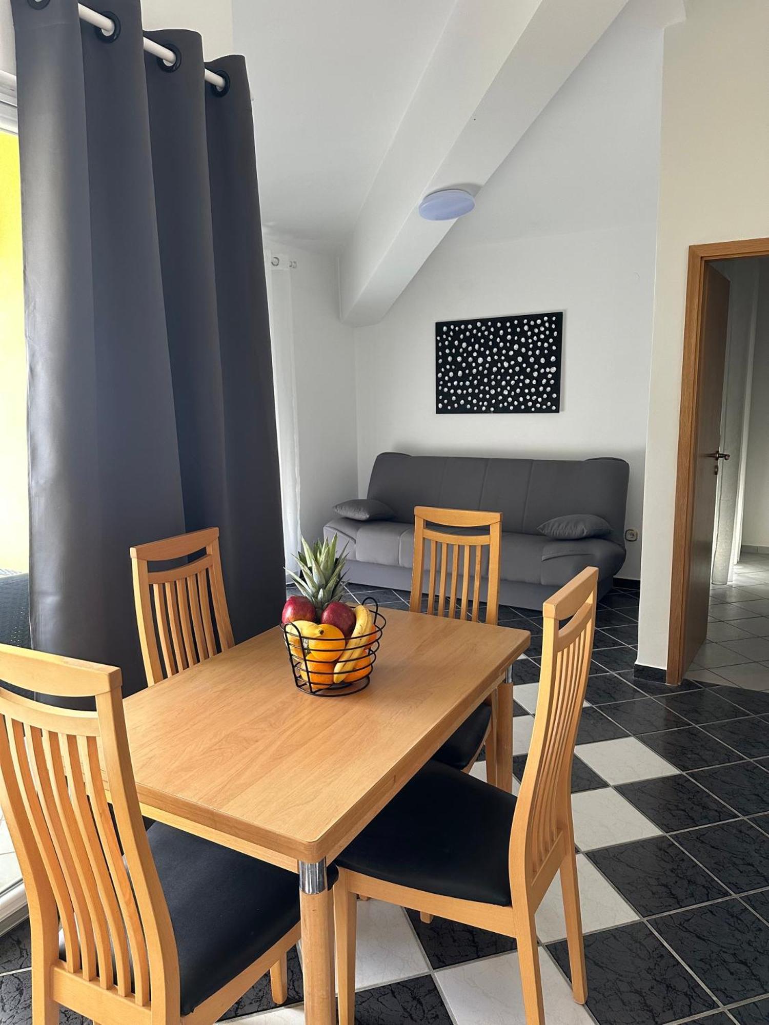 Apartments Jareb Tribalj エクステリア 写真